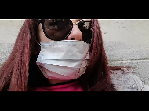❤️ Η Νικολέτα εκδικείται τον γείτονά της και κατουράει στο γκαράζ του (Ειδικό Covid19 Ιταλική καραντίνα) ❤️ Ποιότητα σεξ ️
